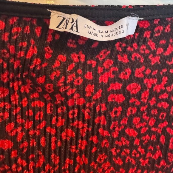 Zara Women's Pleated Tie Front V-Neck Blouse in Red Size Medium - Picture 3 of 3